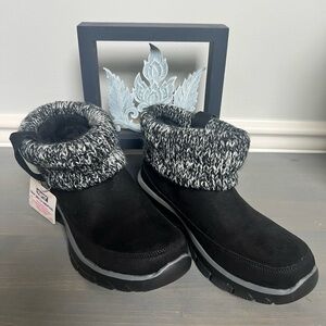 Sketchers Suede Ankle Boots